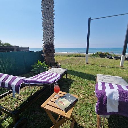 Ammos Beachfront Villa Paradise Larnaca Exterior foto